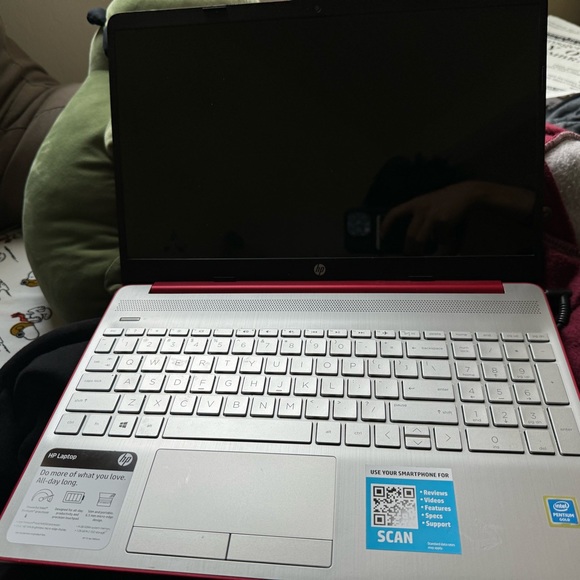 HP Laptop great for school and office work (16 ram and 500ssd)
